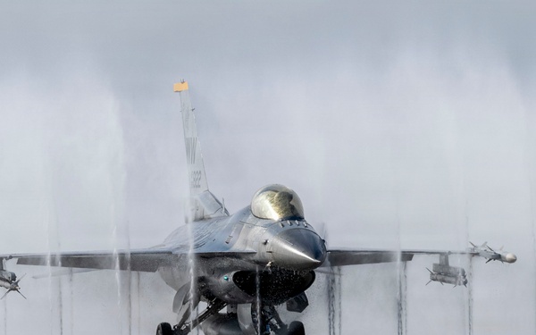 Col. Davidson conducts his final flight as the 35th Fighter Wing commander
