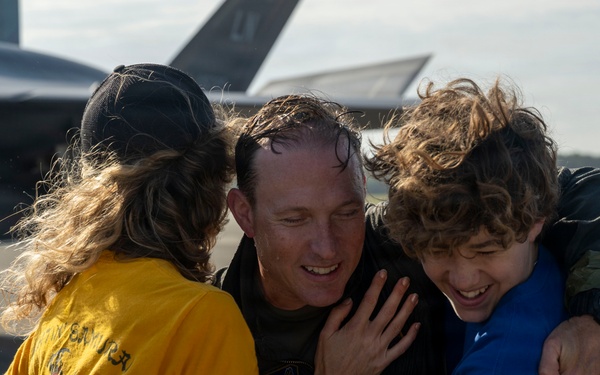 Col. Davidson conducts his final flight as the 35th Fighter Wing commander