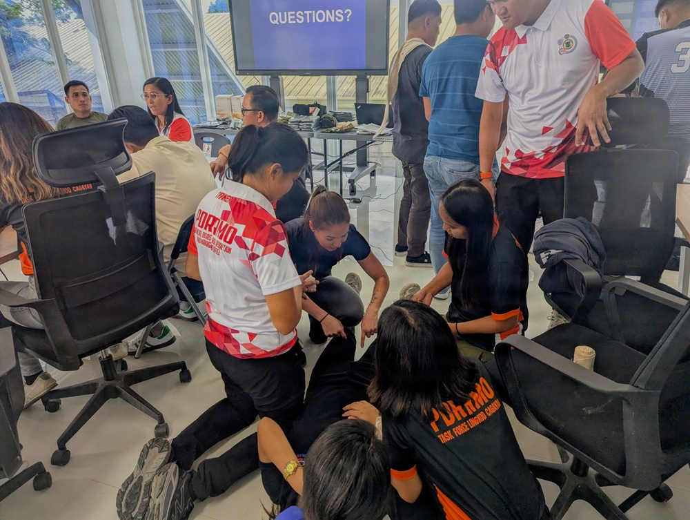 Philippine, U.S. Partners Conduct Medical First Responder Training in Cagayan