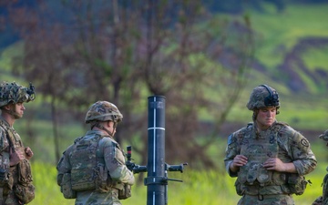 1-35 “Cacti” Conducts Mortar Training Exercise at Schofield Barracks