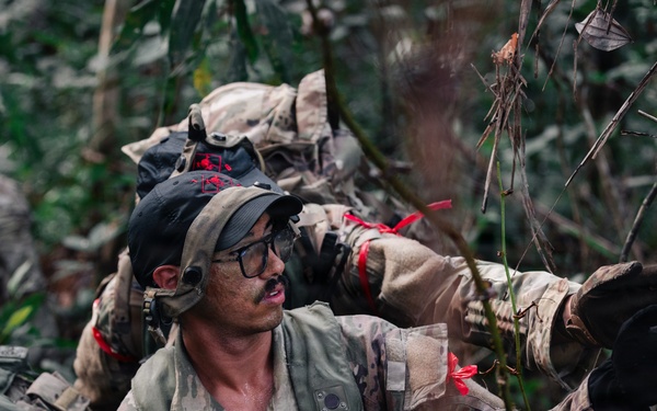 Oklahoma, Guam and Malaysian forces sharpen combat skills with MILES