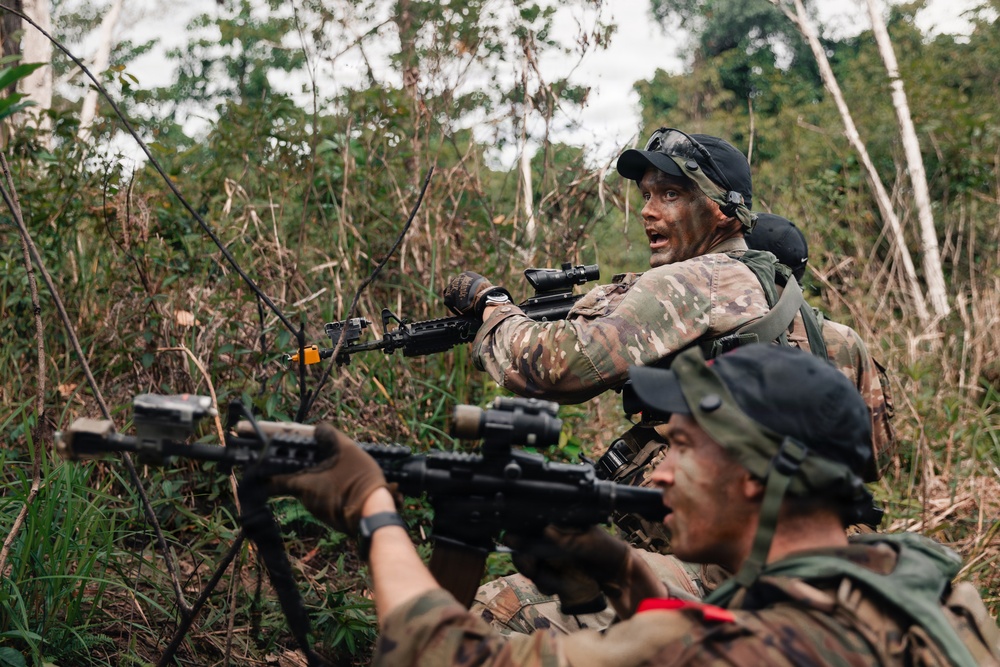 Oklahoma, Guam and Malaysian forces sharpen combat skills with MILES