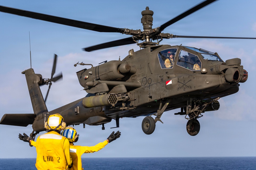 25th CAB conducts deck landings aboard USS Essex (LHD2)