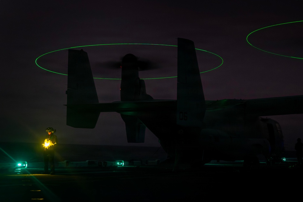 25th CAB conducts deck landings aboard USS Essex (LHD2)