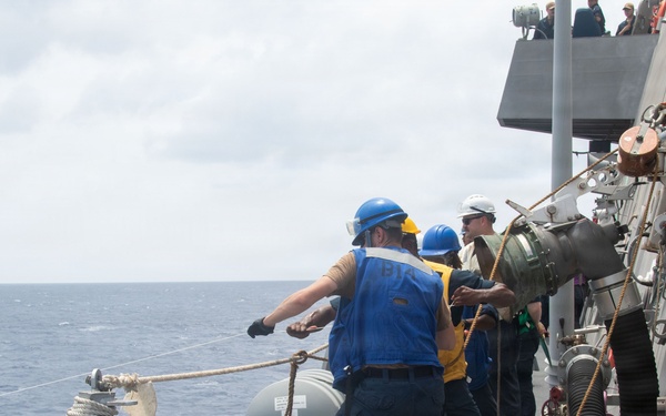 USS Santa Barbara conducts replenishment-at-sea with HMAS Supply