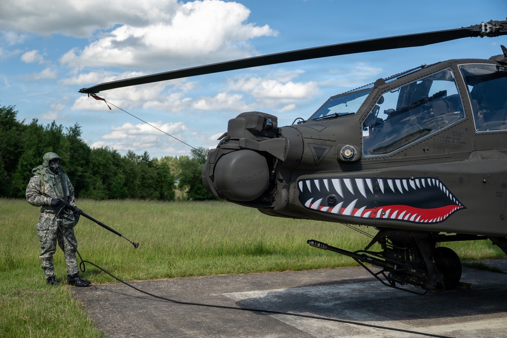 12th Combat Aviation Brigade conducts aircraft decontamination training during Gunslinger Gambit