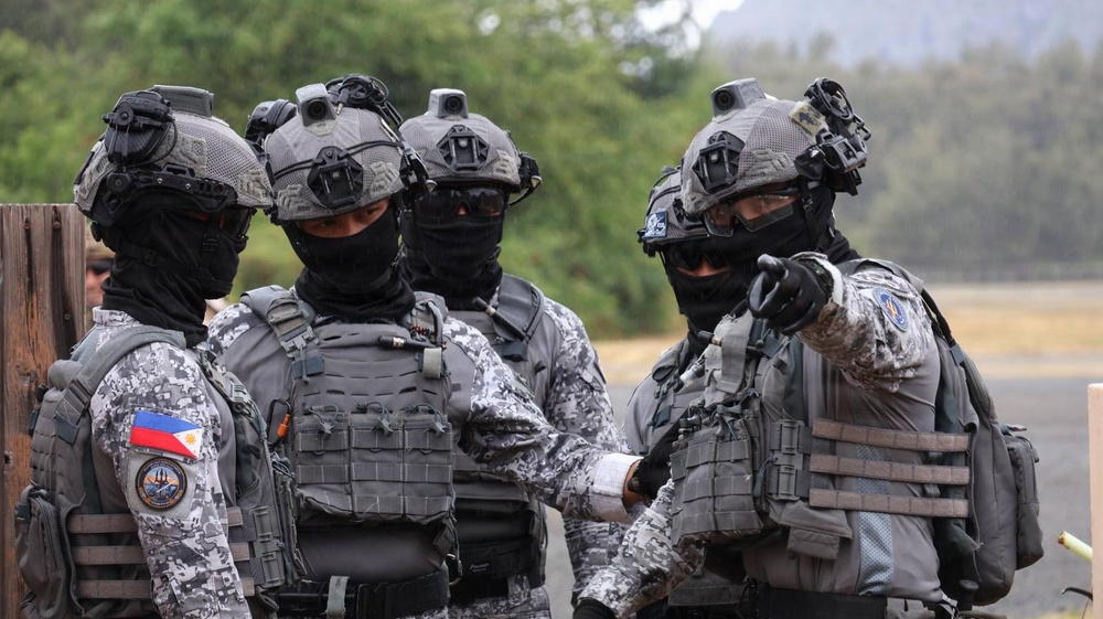 Philippine EOD participates in multinational IED walkthrough training during RIMPAC 2026