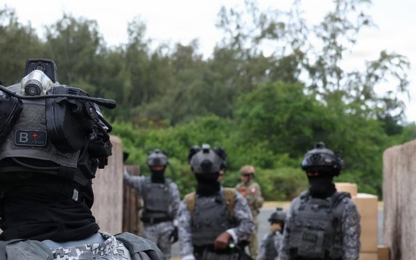 Philippine EOD participates in multinational IED walkthrough training during RIMPAC 2026