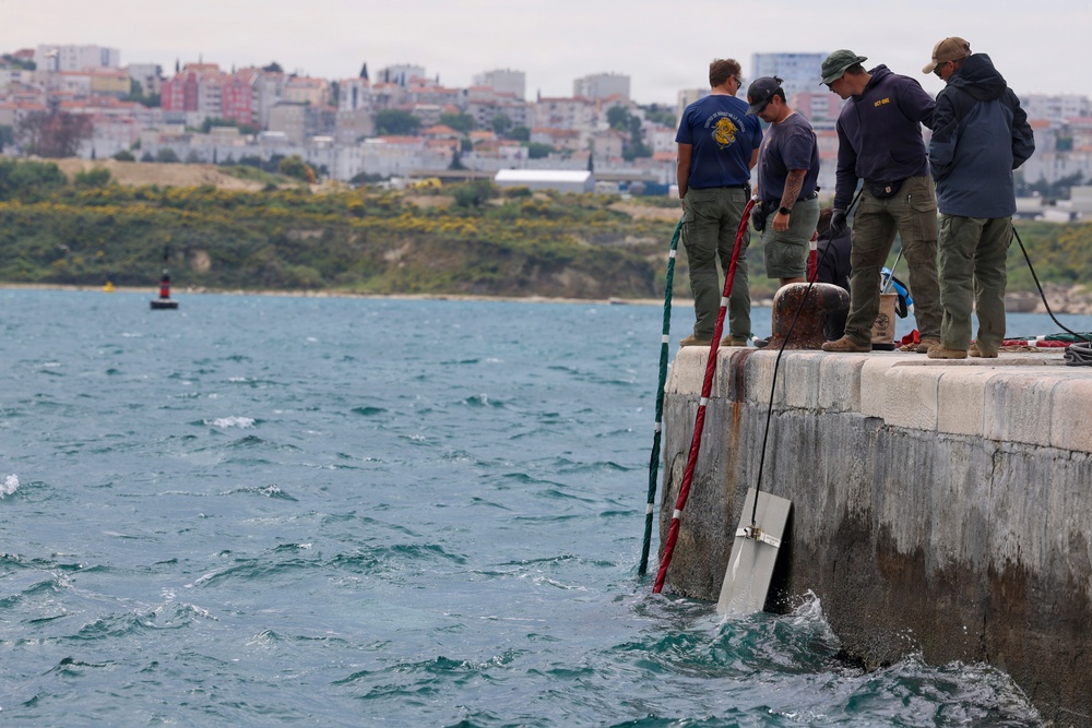 U.S. Navy Seabee Divers Conduct Underwater Infrastructure Repairs in Croatia