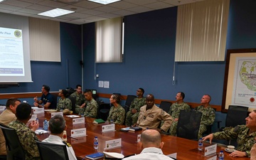 Chief of the Arsenal of Cádiz visits NAVSTA Rota