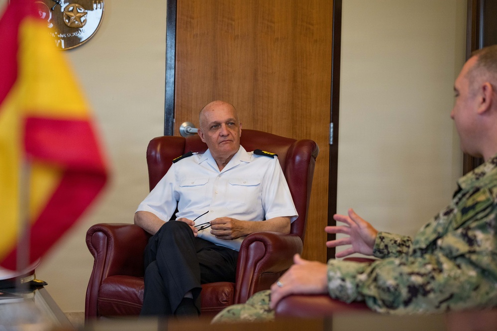 Chief Admiral of the Cádiz Arsenal meets with Naval Station Rota Commanding Officer