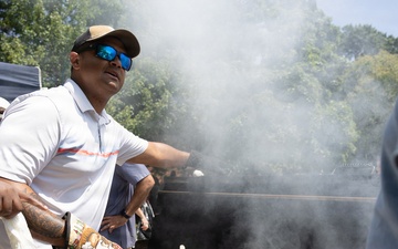 Portfolio Acquisition Executive Strategic Systems Programs Hosts Annual Command Picnic
