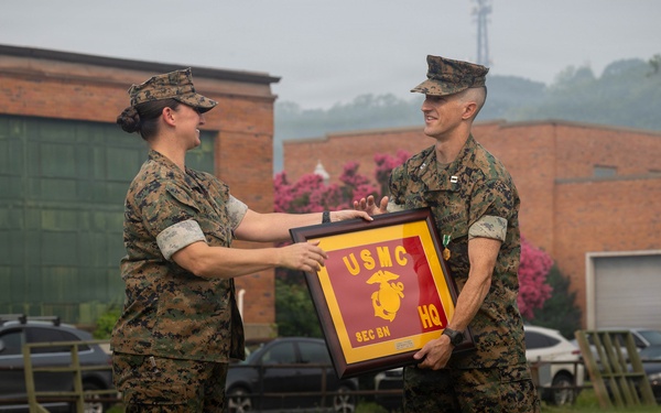 Capt. Nathan Price Relinquishes Command of Headquarters Company