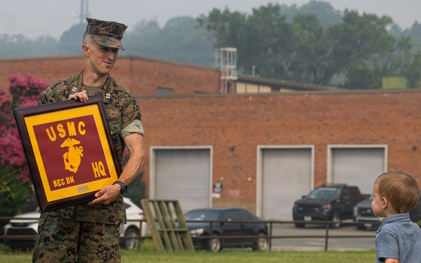 Capt. Nathan Price Relinquishes Command of Headquarters Company