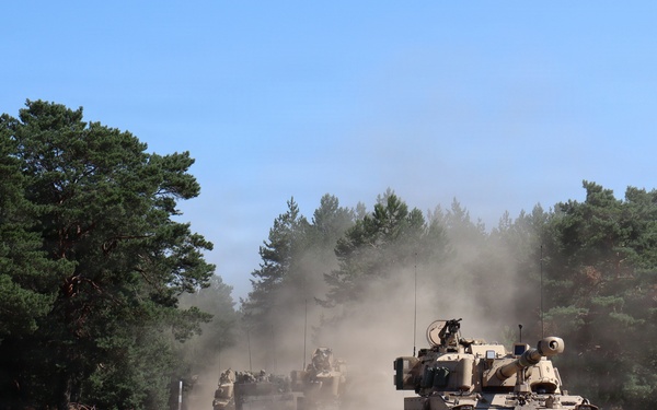 Gunners conduct rearm, refuel and resupply point (R3P) LPD