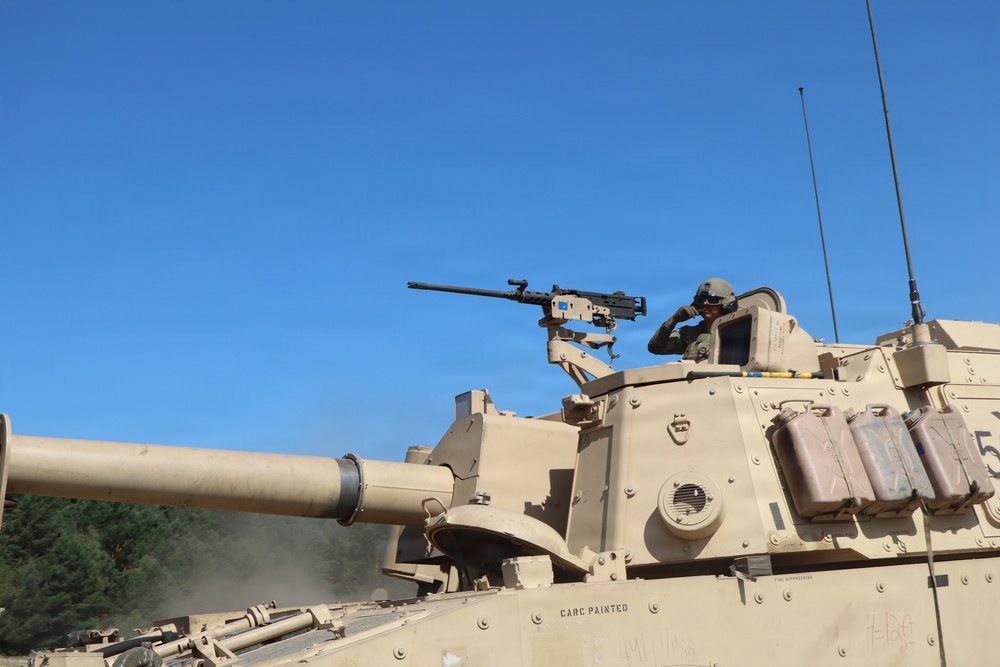 Gunners conduct rearm, refuel and resupply point (R3P) LPD