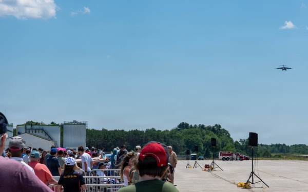 C-17 Demo Team: Great State of Maine Air Show