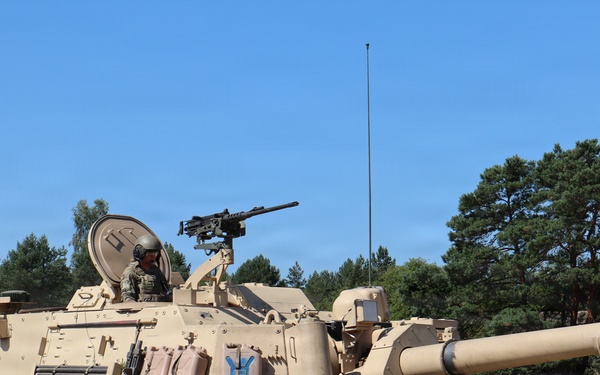 Gunners conduct rearm, refuel and resupply point (R3P) LPD