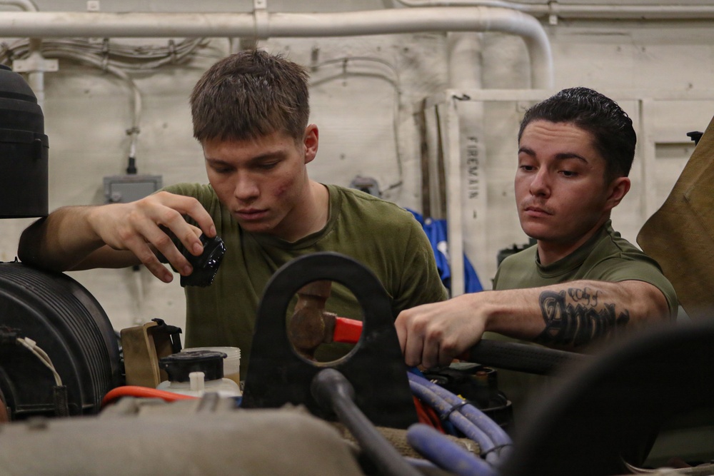 USS Portland Marines Conduct Routine Operations