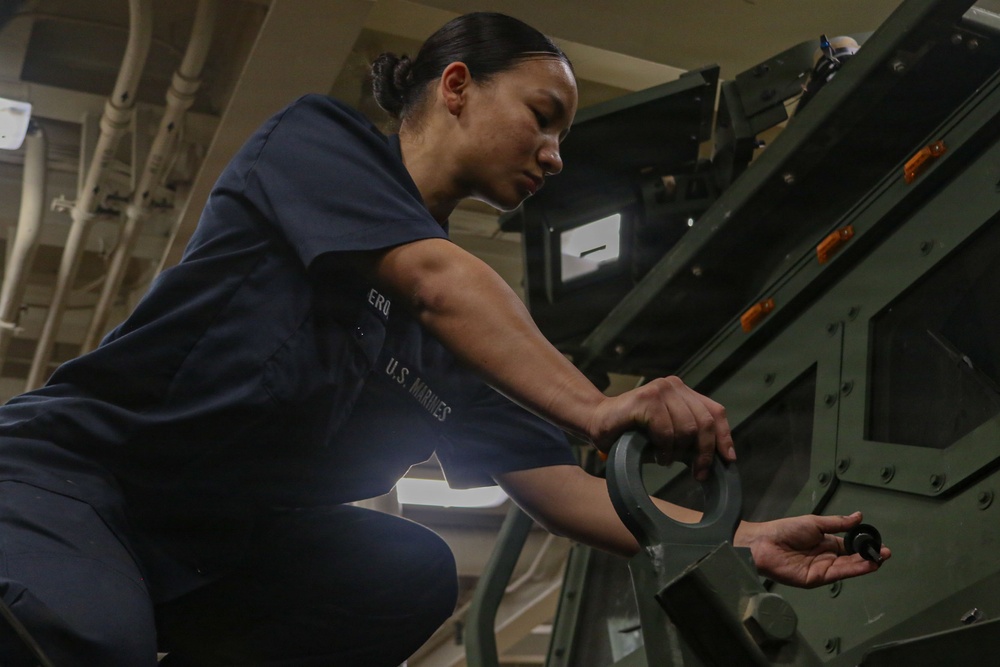 USS Portland Marines Conduct Routine Operations