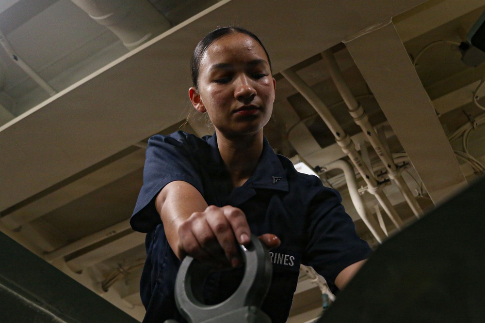 USS Portland Marines Conduct Routine Operations