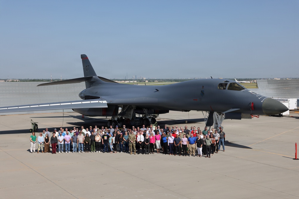 B1 Systems Program Office Group Photo