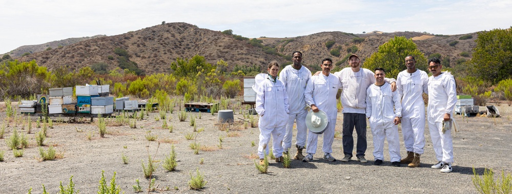 WWBN-West Service Members Participate in Beekeeping Program