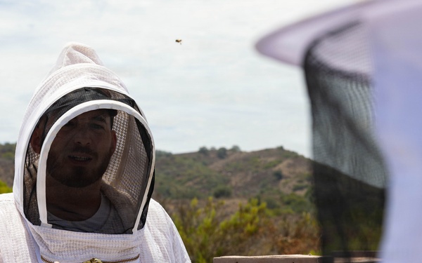 WWBN-West Service Members Participate in Beekeeping Program