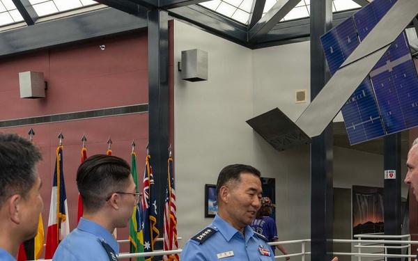 USSPACECOM Commander, Deputy Commander Meet with ROK Chairman of the Joint Chiefs of Staff