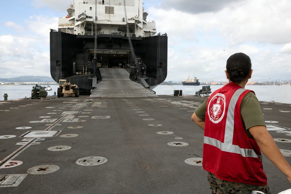 Blount Island Team Keeps Maritime Readiness Moving in South Korea