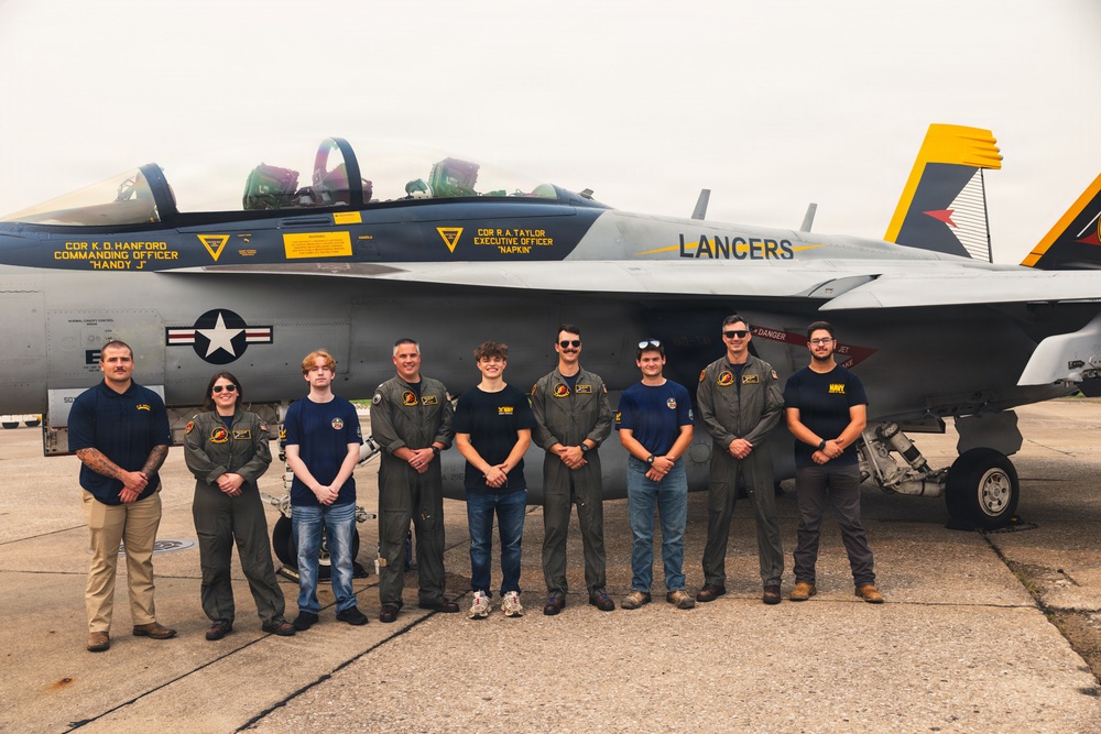 Electronic Attack Squadron (VAQ) 131 visits Pittsburgh