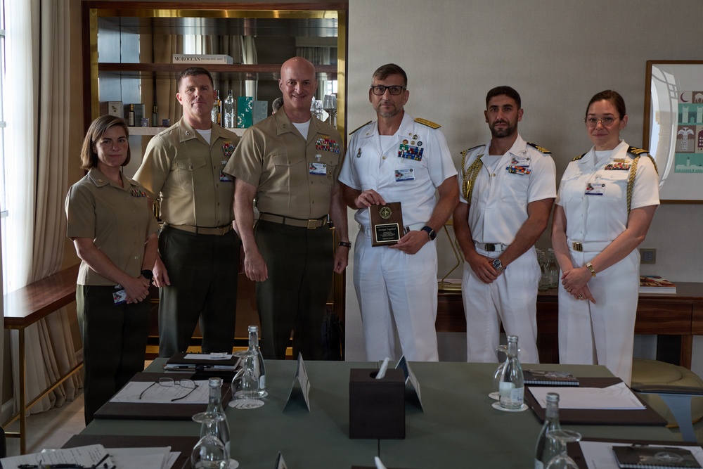 MARFOREUR/AF Commander, San Marco Brigade Commander discuss maritime security at AMFS 2026
