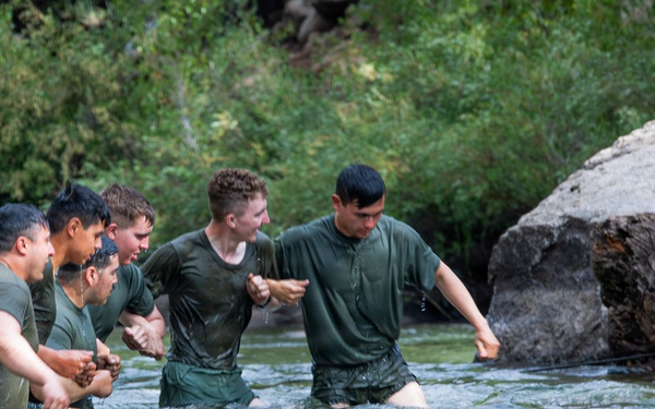 MTX 26-3 | 3/25 Conducts a River Crossing