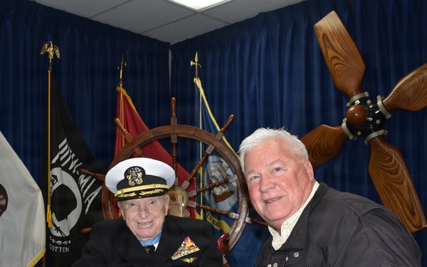 FRCSW welcomes one of naval aviation’s most distinguished heroes, retired CAPT Royce Williams