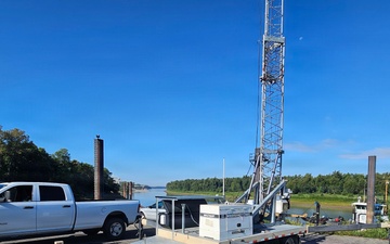 ERDC researchers use mobile trailers to expand critical messaging along inland waterways