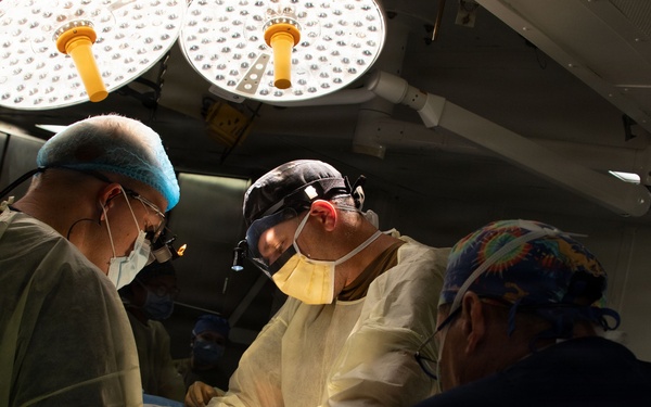USS Essex conducts teeth extraction during RIMPAC 2026