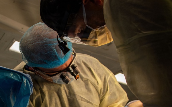 USS Essex conducts teeth extraction during RIMPAC 2026