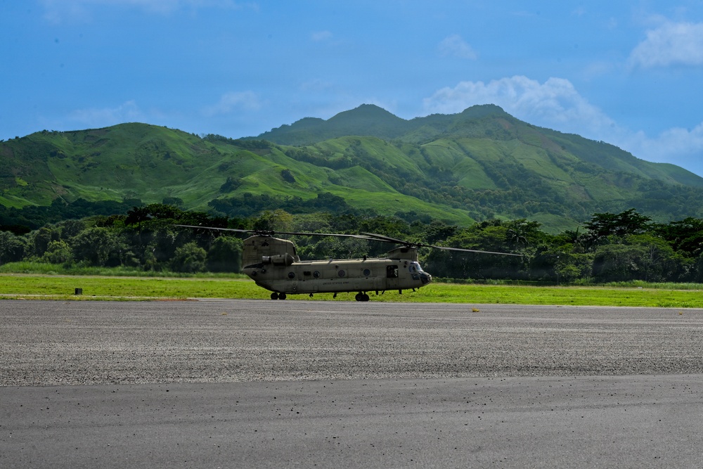 Joint Task Force-Bravo Chinook helicopters arrive for PANAMAX-A