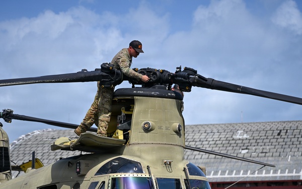 Joint Task Force-Bravo Chinook helicopters arrive for PANAMAX-A