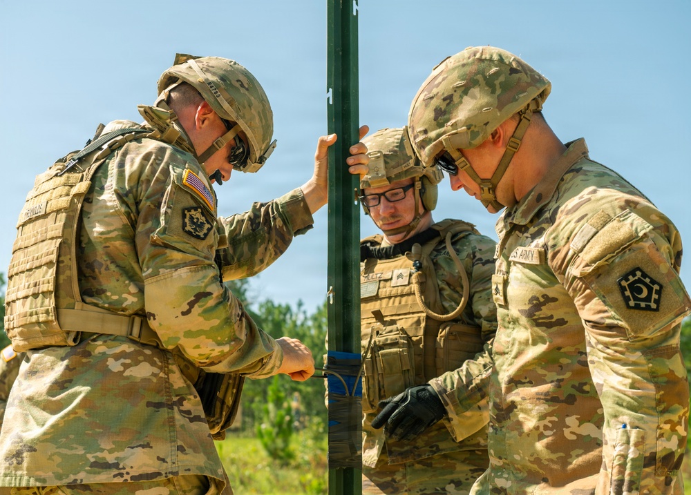 174th Engineer Company conducts demolition and shotgun breaching training
