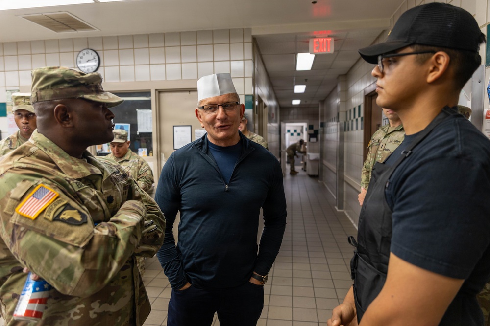 Celebrity Chef Robert Irvine Serves Fort Sill Soldiers