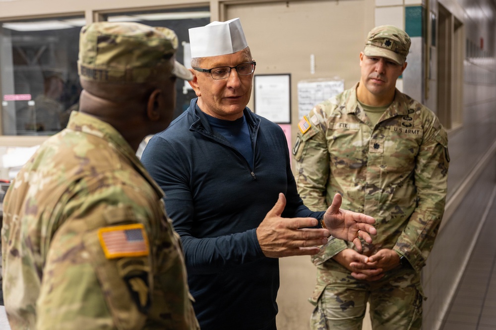 Celebrity Chef Robert Irvine Serves Fort Sill Soldiers