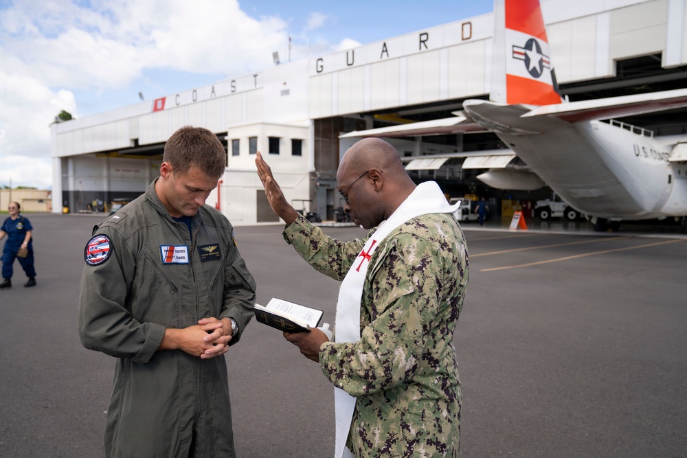 Chaplains and Chaplain Candidates Tour Coast Guard Air Station Barber's Point
