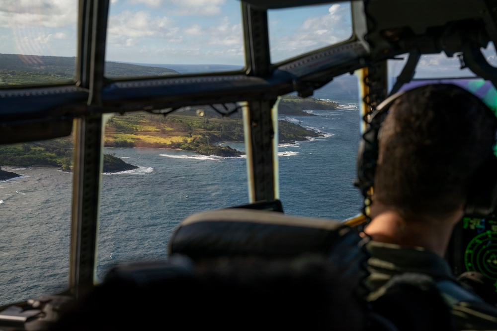 Chaplains and Chaplain Candidates Tour Coast Guard Air Station Barber's Point