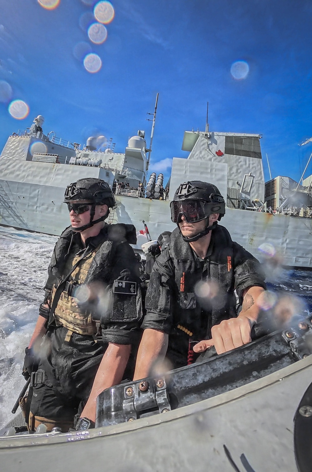 HMCS Regina conduct boarding party training operations with HMNZS Te Mana
