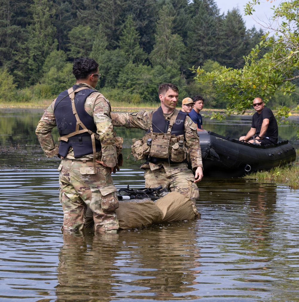 USARPAC Best Squad Competition 2026: Water Crossing Event