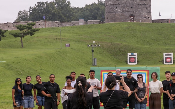HeadStart Program takes Yongsan-Casey Soldiers to Suwon