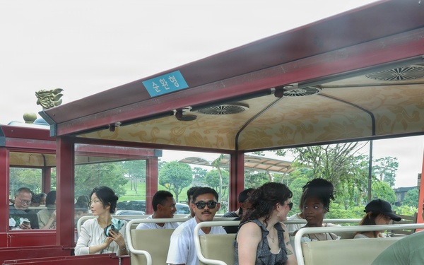 HeadStart Program takes Yongsan-Casey Soldiers to Suwon