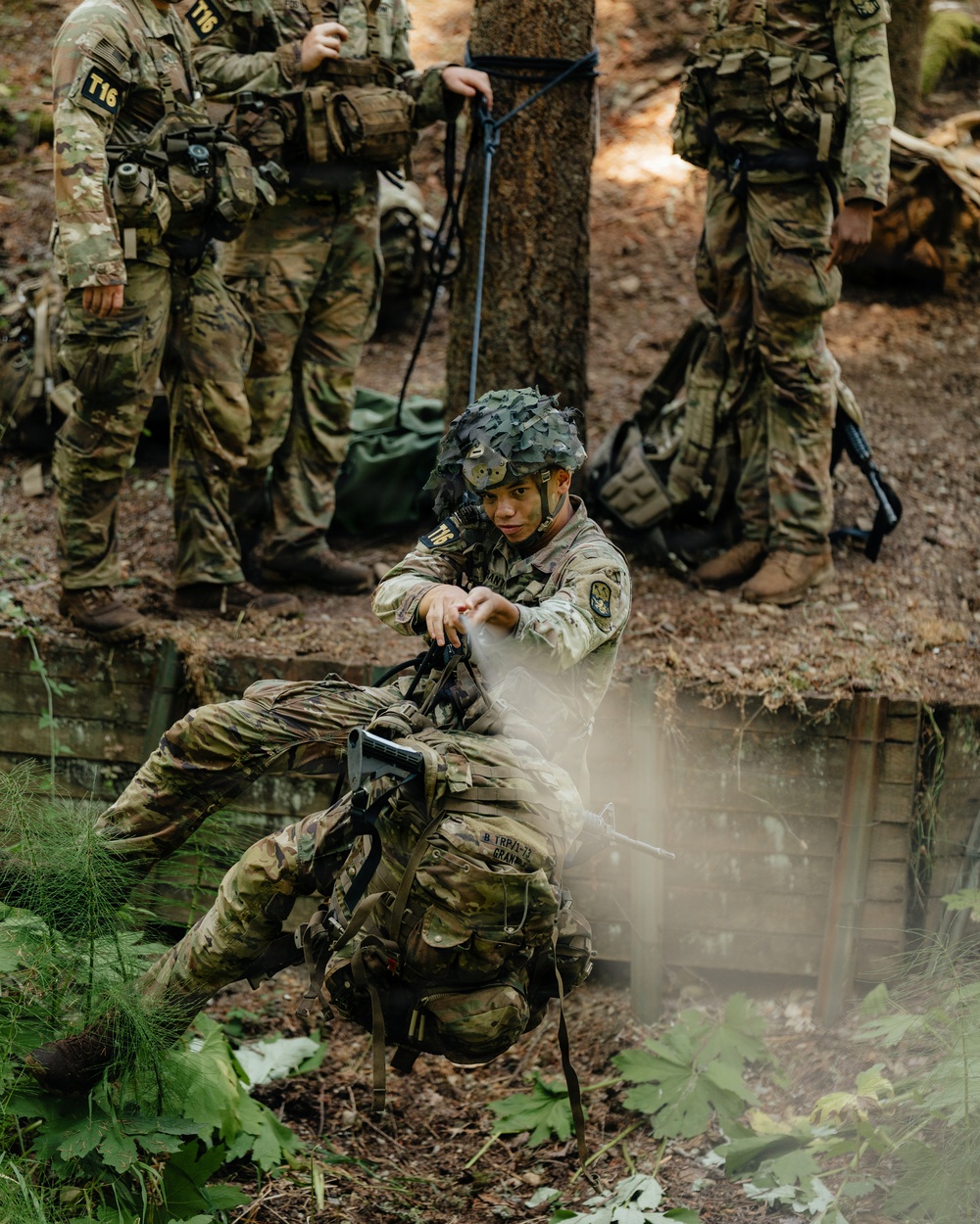 USARPAC Best Squad 2026 One Rope Bridge
