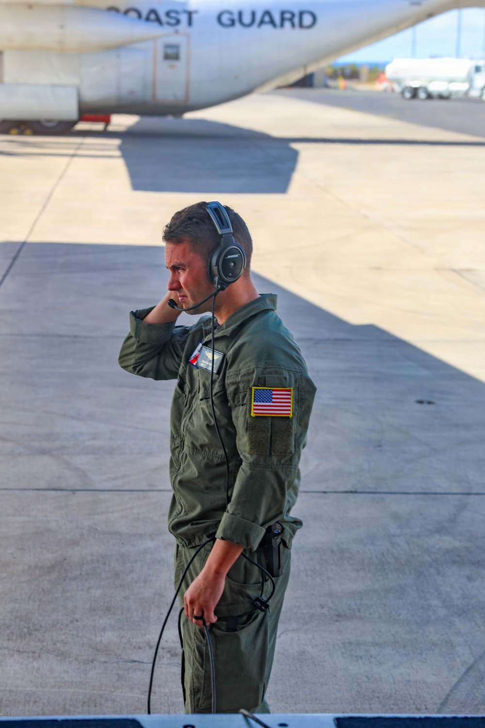 U.S. Coast Guard conducts an air/sea rescue event at Barbers Point, Hawaii